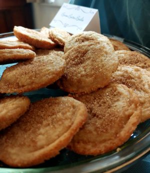 Brown butter brûlée cookies served at Tavares Pavilion on the Lake dessert table near Orlando.