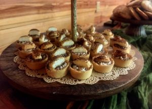 Mini Tiramisu Tartlets on Wooden Stand – Club Lake Wedding Dessert Table – Rustic Chic Reception Treats